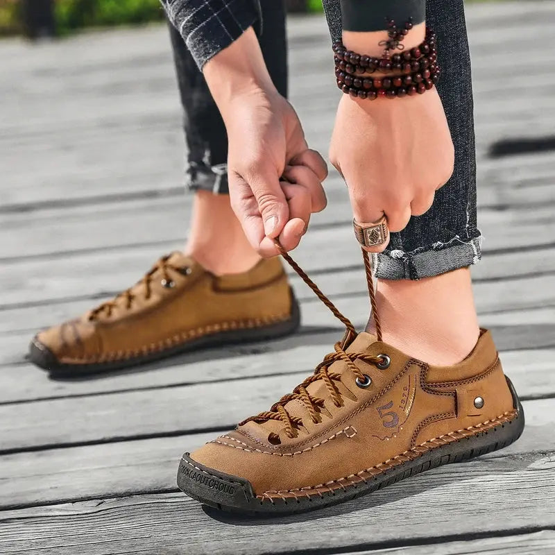 Axen – Classic Leather Casual Shoes Men with Non-Slip Design - Brown