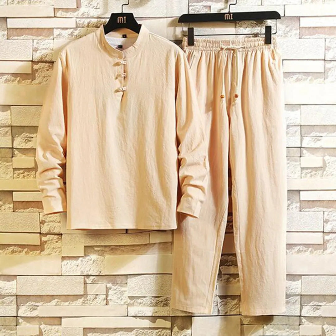 https://cdn.shopify.com/s/files/1/0879/0949/9227/files/Khaki_LIVIO_-_Stijlvolle_en_Comfortabele_Herenset_T-E.jpg