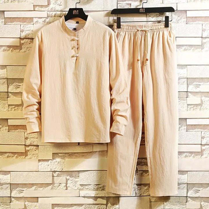 https://cdn.shopify.com/s/files/1/0879/0949/9227/files/Khaki_LIVIO_-_Stijlvolle_en_Comfortabele_Herenset_T-E.jpg