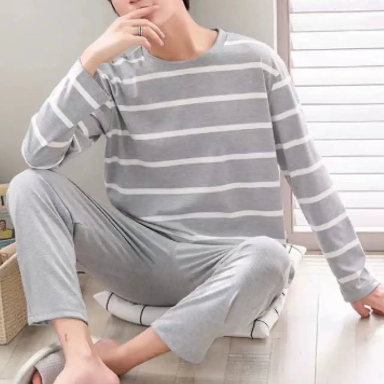 MunaWear - Men's Sleepwear & Pajamas - Jens – Luxe Winter Pajama Set for Men, Cozy & Stylish Comfort - Light Gray / 2XL