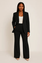 Liora - Tailored Women's Suit Set With Blazer And Trousers For Business And Formal Events 0