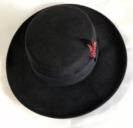 MunaWear - Oktoberfest - Oktoberfest Fedora Hat for Women – Stylish Short Felt Design with Feather – Perfect for Beer Festivals - 