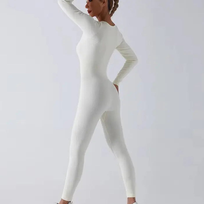 Aurelia – Breathable Long Sleeve Sport Jumpsuit for Yoga and Pilates with Stretch Fit