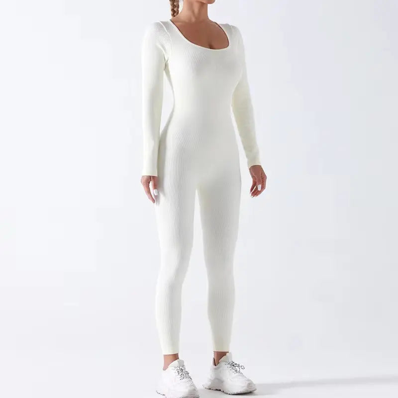 Aurelia – Breathable Long Sleeve Sport Jumpsuit for Yoga and Pilates with Stretch Fit