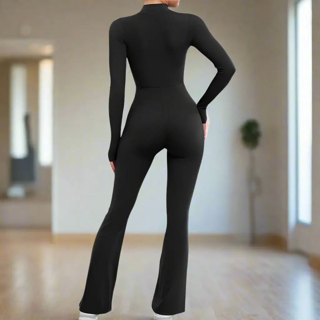 Hana – Seamless Long Sleeve Sport Jumpsuit with Flared Legs for Yoga and Casual Wear