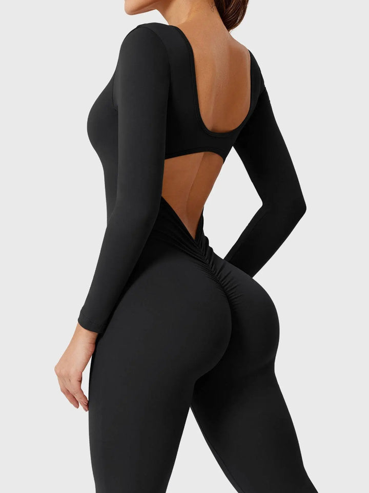 MunaWear  One-Pieces  Lila – Elegant Black Jumpsuit for Women with Deep V-Back and Stretchy Comfort 