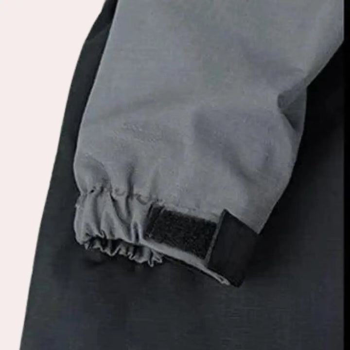 https://cdn.shopify.com/s/files/1/0879/0949/9227/files/Tije_-_De_Ideale_Outdoor_Set_voor_Mannen_T-E9.png