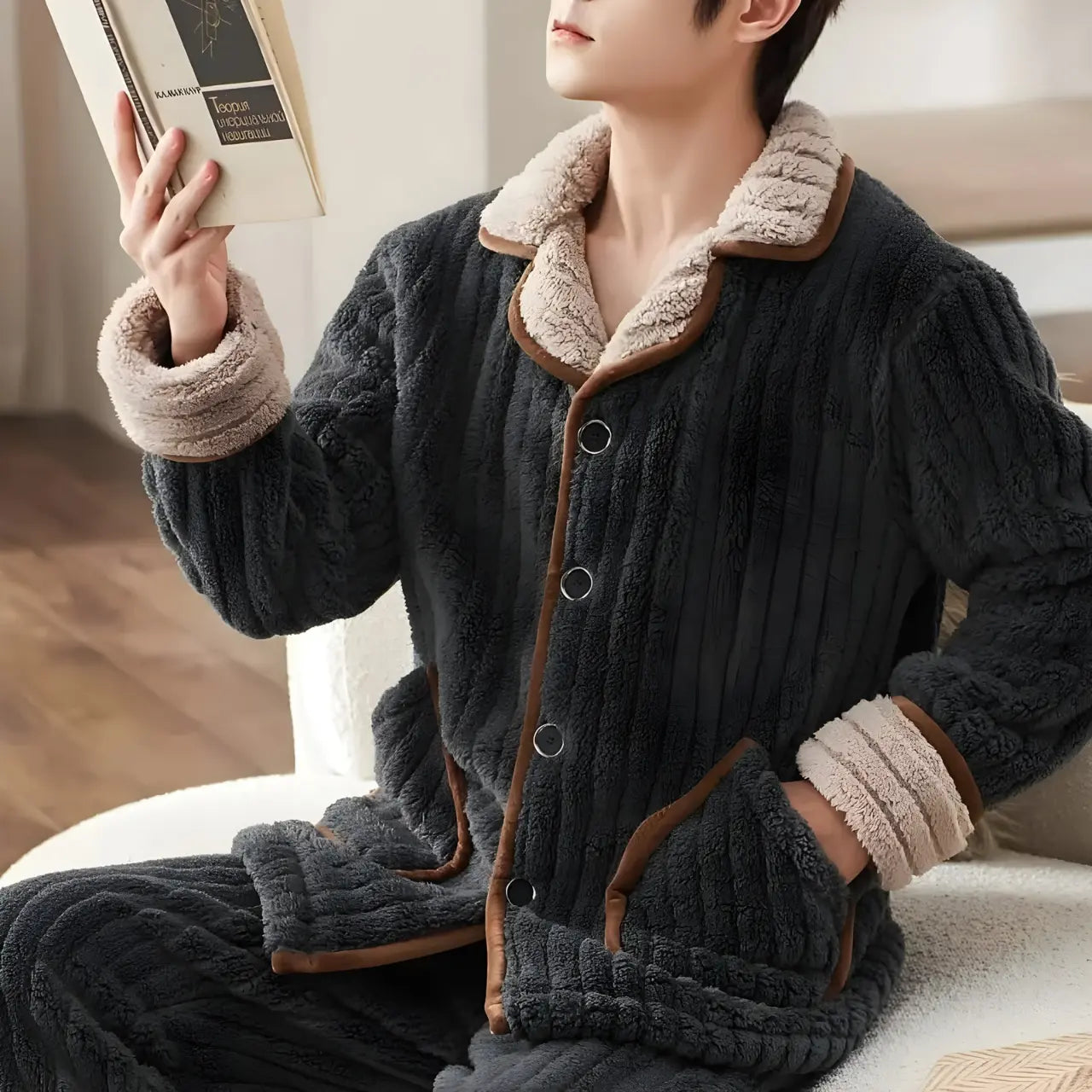 MunaWear - Pajama Sets - James - Cozy Long Sleeve Men's Pajama Set with Sherpa Lining for Cold Nights - Black