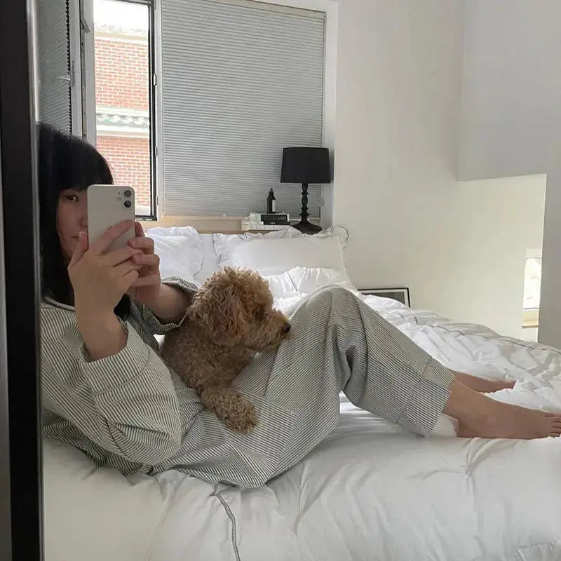 Liora - Classic Women's Pyjama Set With Striped Long Sleeve Top For Relaxed Comfort And Lounging 1