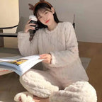 Liora - Relaxed Women's Pyjama Set With Long Sleeve Top For Cozy Home Comfort 5