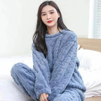 Liora - Relaxed Women's Pyjama Set With Long Sleeve Top For Cozy Home Comfort 4