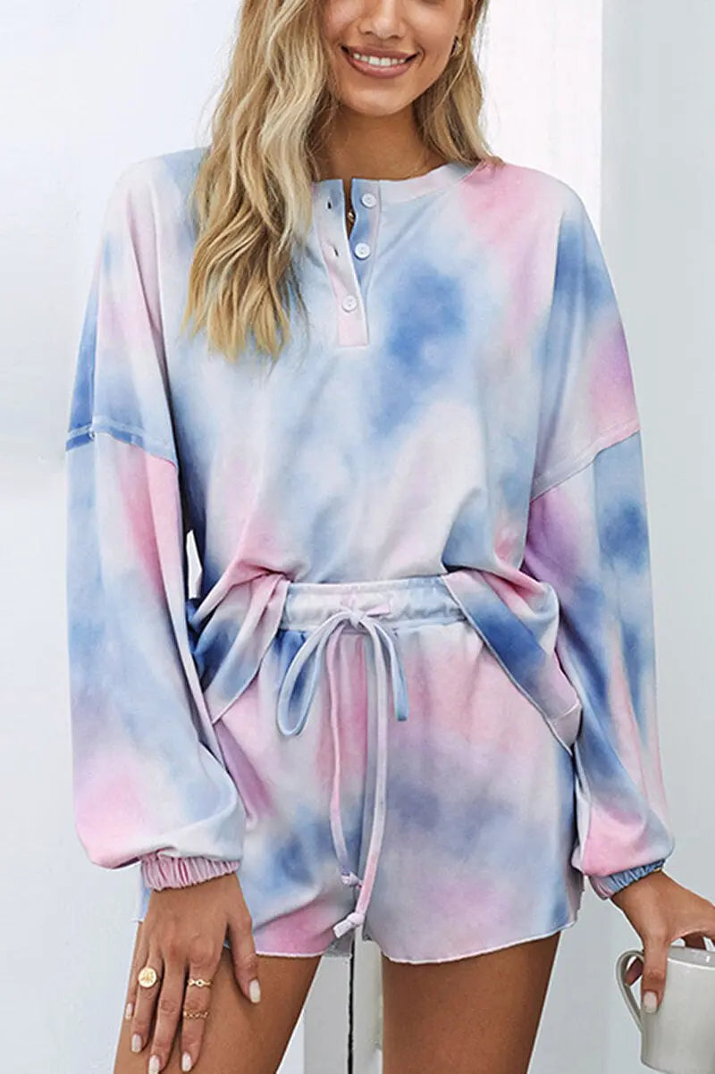 Liora - Trendy Women's Pyjama Set With Tie-Dye Top And Shorts For Relaxed Evenings 2