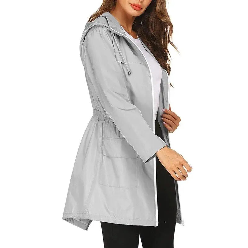 MunaWear - Rain Jackets - Faela – Stylish Women's Hooded Rain Jacket With Lightweight Design For Unpredictable Weather - Gray