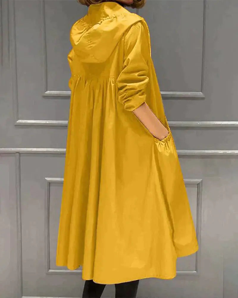 Liora – Stylish Women's Rain Jacket With Hood For Everyday Comfort 4