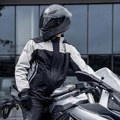 Liam – Lightweight Waterproof Motorcycle Raincoat Suit for Men & Women