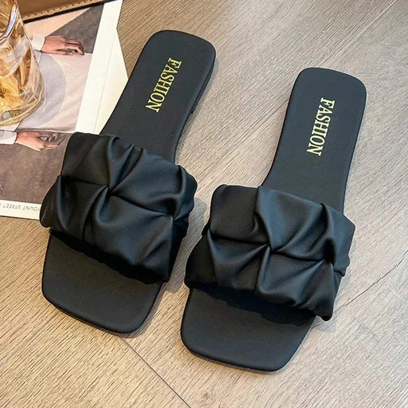 Liora - Stylish Women's Flip Flops With Pleated Design For Summer Comfort 2