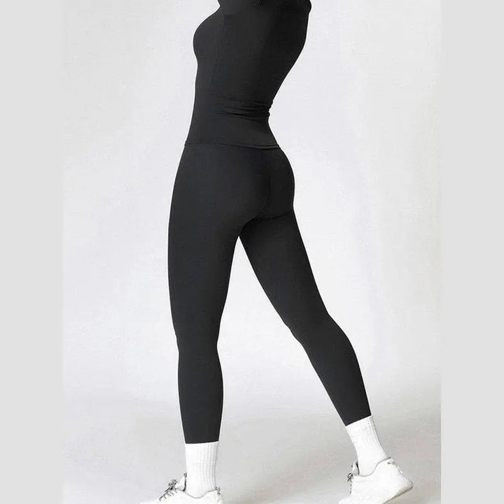 MunaWear  Sets  Amber - Stylish And Comfortable Long Sleeve Yoga Set With Leggings