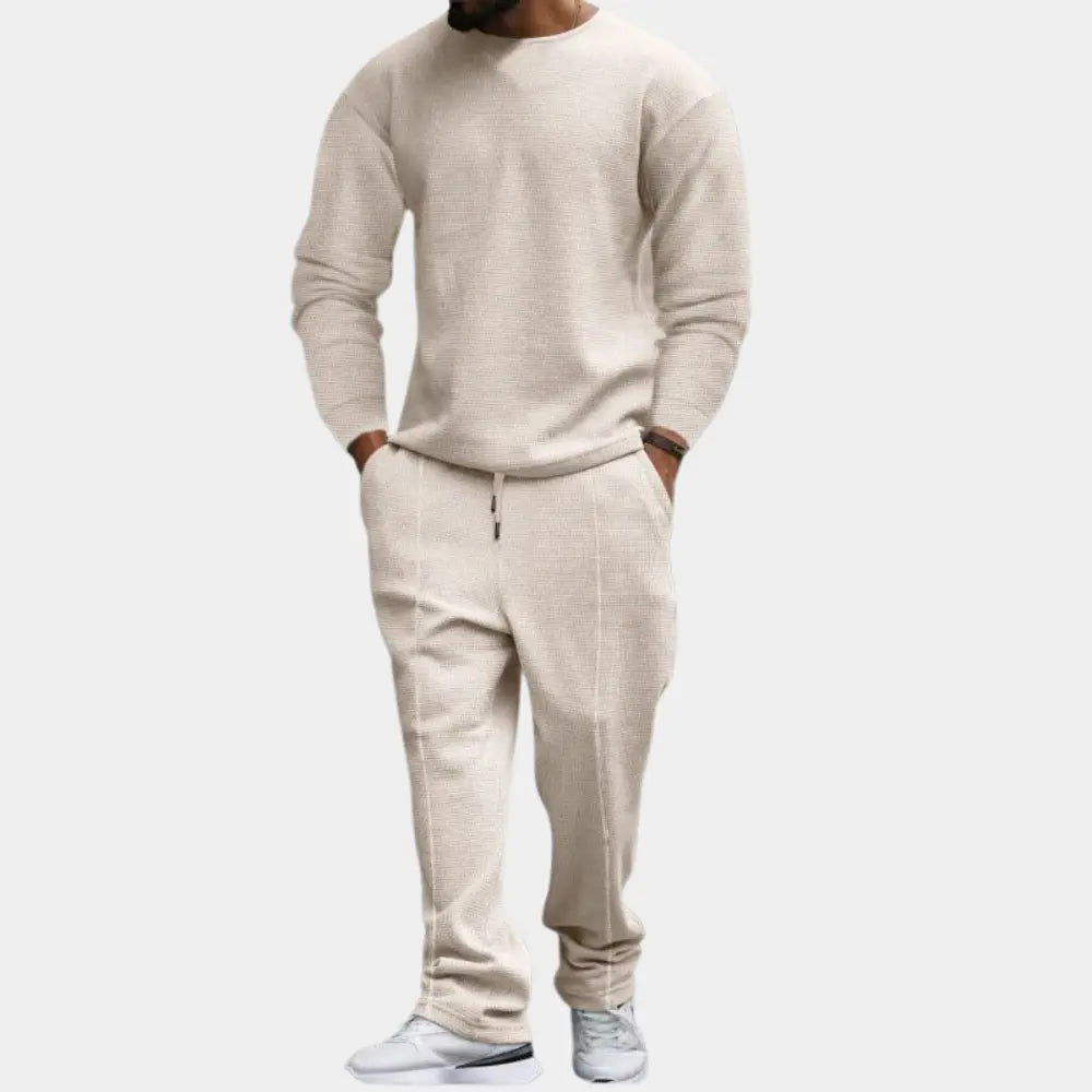 https://cdn.shopify.com/s/files/1/0879/0949/9227/files/Khaki_Ellroy_Luxe_Heren_Tweedelige_Set_Tijdloos_comfort_voor_de_moderne_man_T-E.png