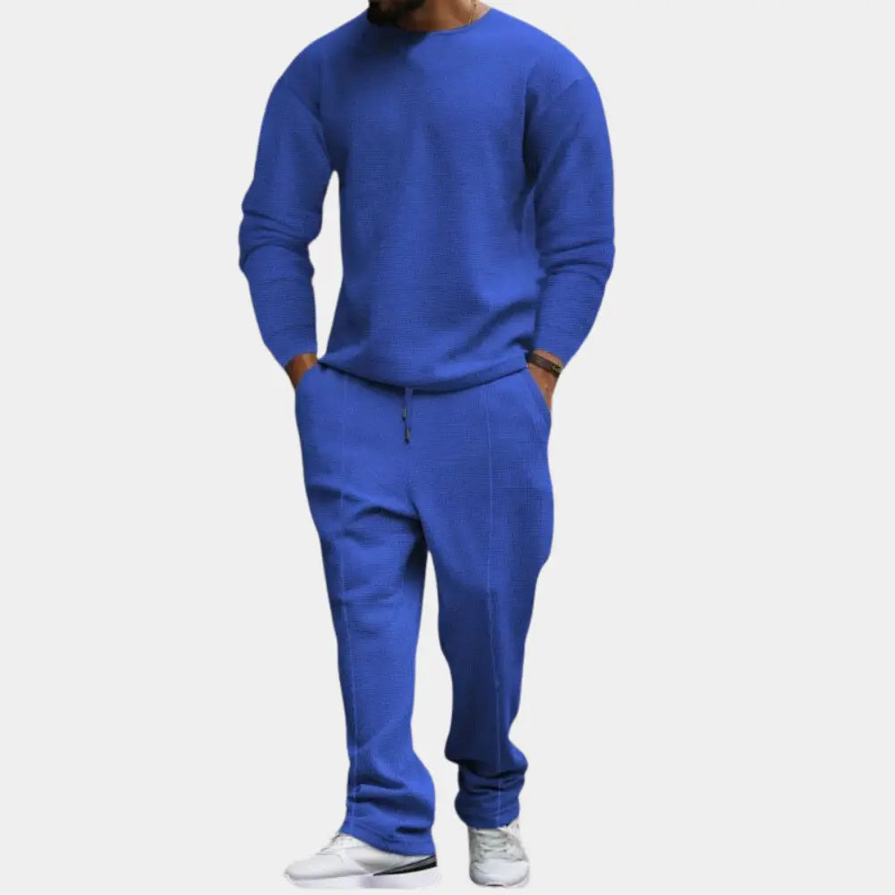 https://cdn.shopify.com/s/files/1/0879/0949/9227/files/Blauw_Ellroy_Luxe_Heren_Tweedelige_Set_Tijdloos_comfort_voor_de_moderne_man_T-E.png
