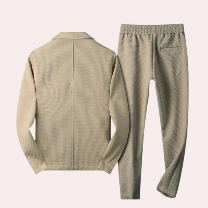 https://cdn.shopify.com/s/files/1/0879/0949/9227/files/Abrikoos_Gavin_Luxe_2-delige_Set_voor_Heren_T-E_2.png