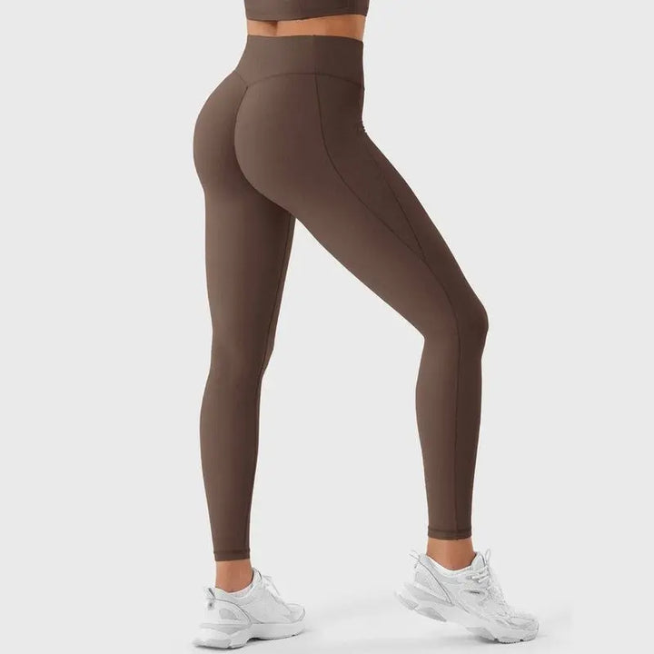 MunaWear  Sets  Lara - Chic Women's Activewear Set With Seamless Leggings And Cropped Top