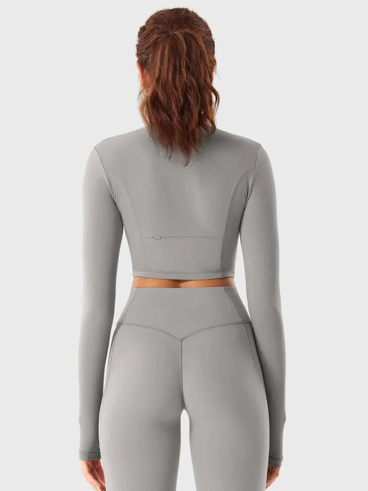 MunaWear  Sets  Lara - Chic Women's Activewear Set With Seamless Leggings And Cropped Top