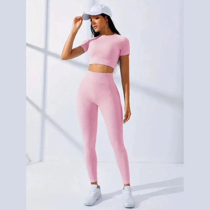 MunaWear  Sets  Layla - Chic Women's Activewear Set for Enhanced Comfort and Flexibility