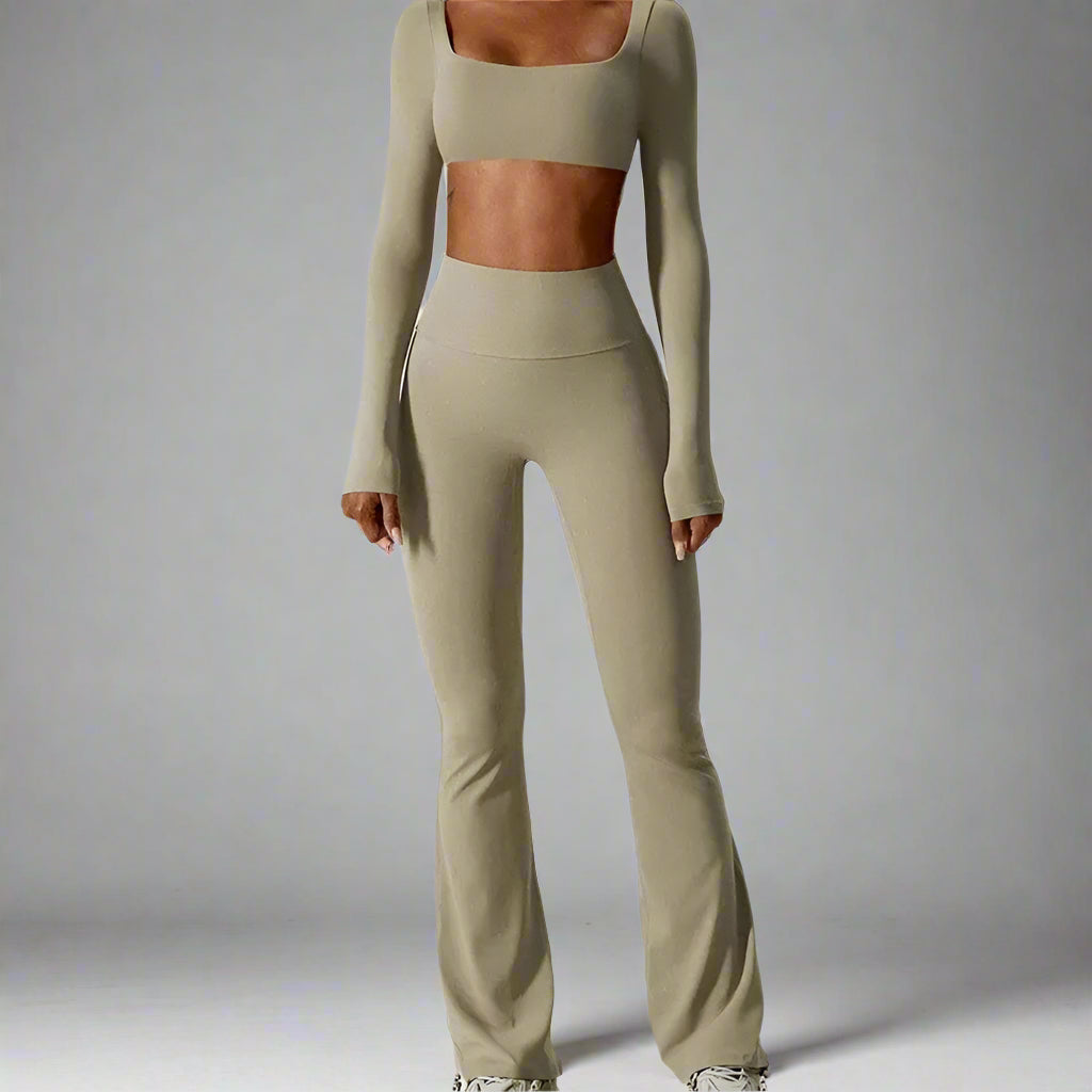 MunaWear  Sets  Lila - Stylish Long-Sleeve Activewear Set for Women's Yoga and Fitness