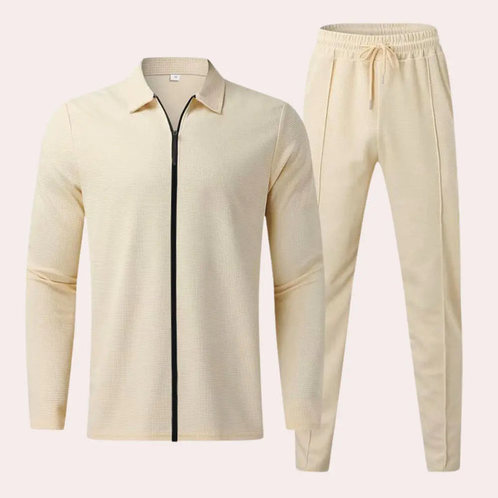 https://cdn.shopify.com/s/files/1/0879/0949/9227/files/Mick_-_Casual_heren_tweedelige_set_T-E6.png