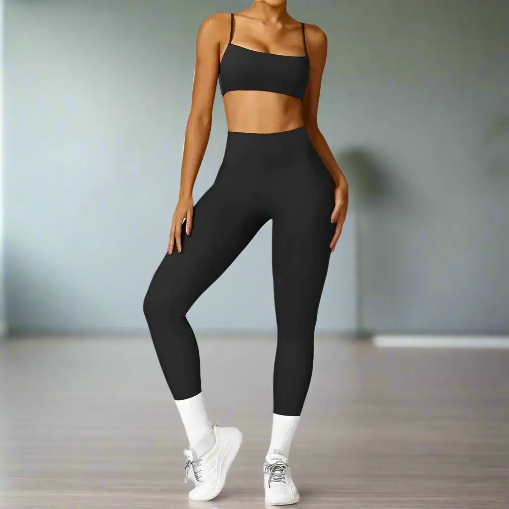 Nora - Stylish Women's Yoga And Pilates Set For Ultimate Comfort