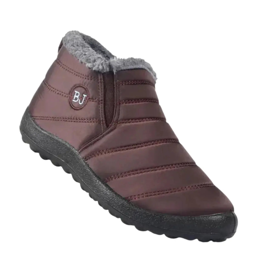 MunaWear - Shoes - Ovara – Waterproof Hiking Ankle Boots for Men and Women, Perfect for Winter Adventures - Brown / 47