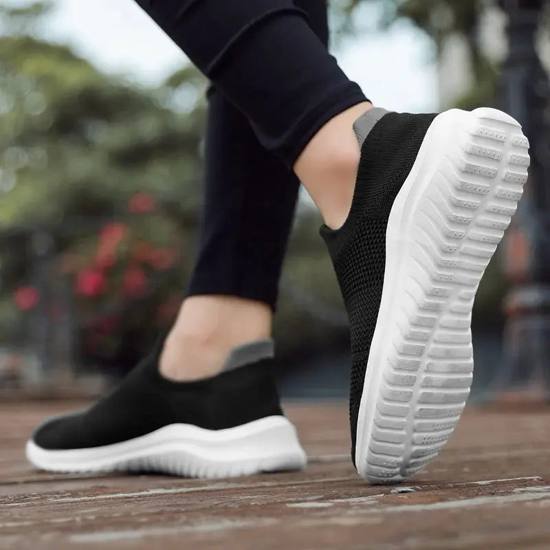 MunaWear  Sneakers  Alexis - Classic White High-Top Canvas Sneakers for Men and Women with Comfortable Fit and Durable Design
