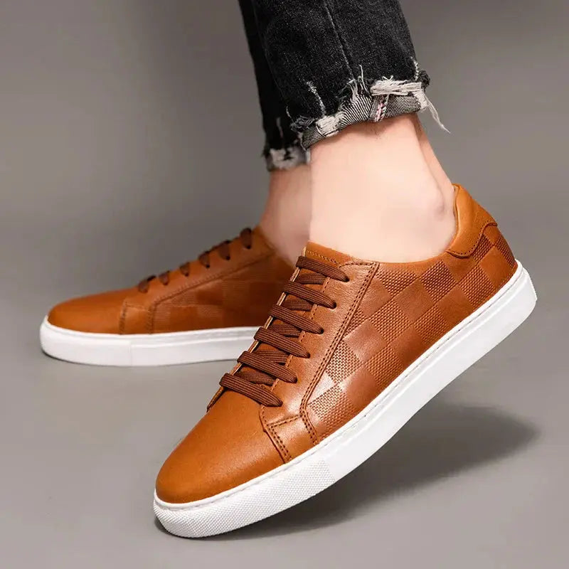 MunaWear - Sneakers - Caden - Stylish Men's Sneakers With Lace-Up Design For Everyday Versatility - 