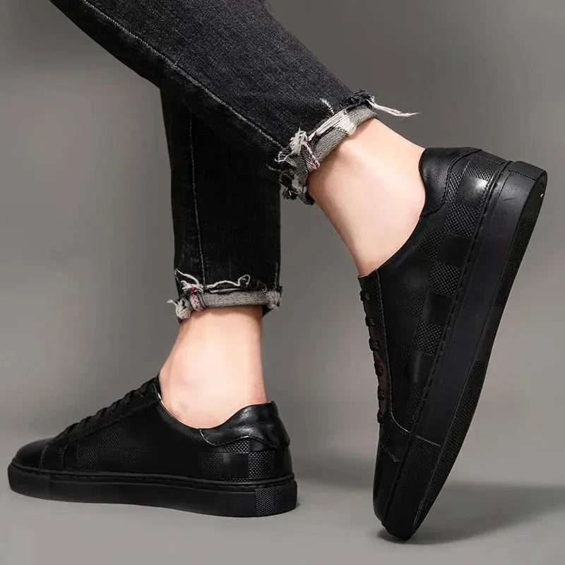 MunaWear - Sneakers - Caden - Stylish Men's Sneakers With Lace-Up Design For Everyday Versatility - 