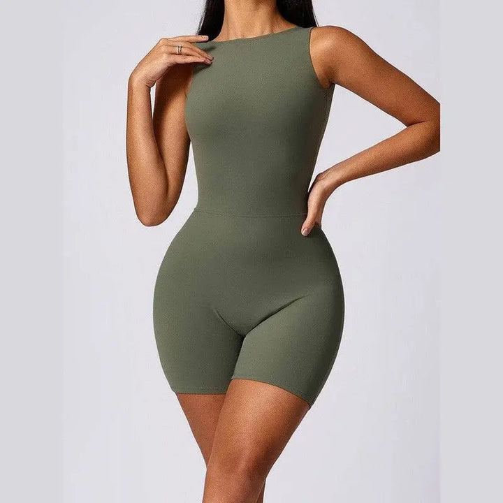 MunaWear  Sportswear  Aria - Stylish Quick-Drying Jumpsuit for Active Women in Yoga and Fitness