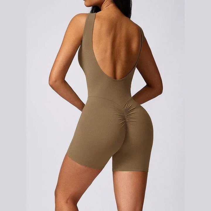MunaWear  Sportswear  Aria - Stylish Quick-Drying Jumpsuit for Active Women in Yoga and Fitness