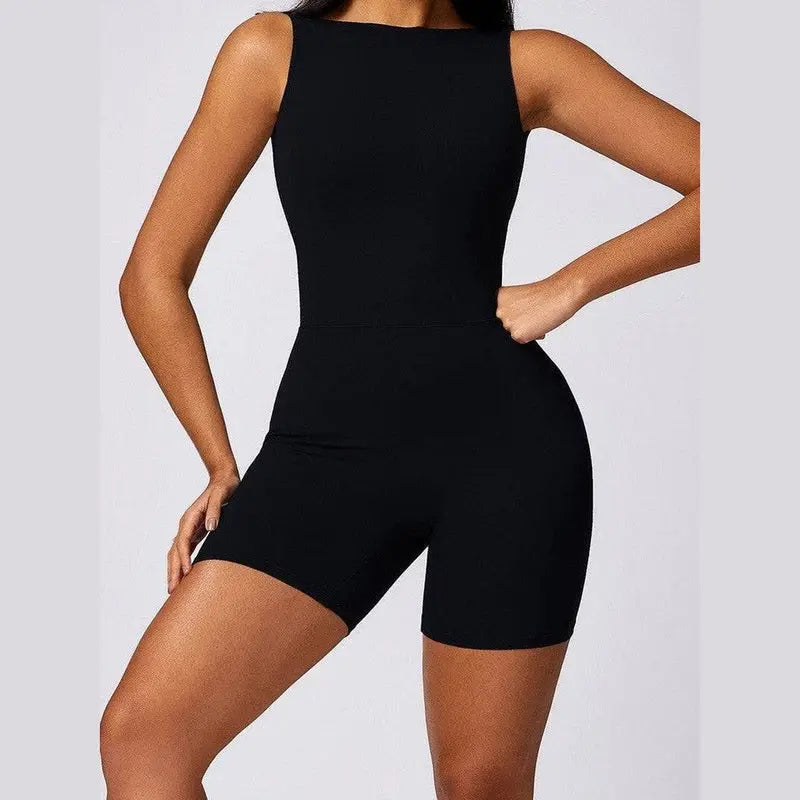 MunaWear  Sportswear  Aria - Stylish Quick-Drying Jumpsuit for Active Women in Yoga and Fitness