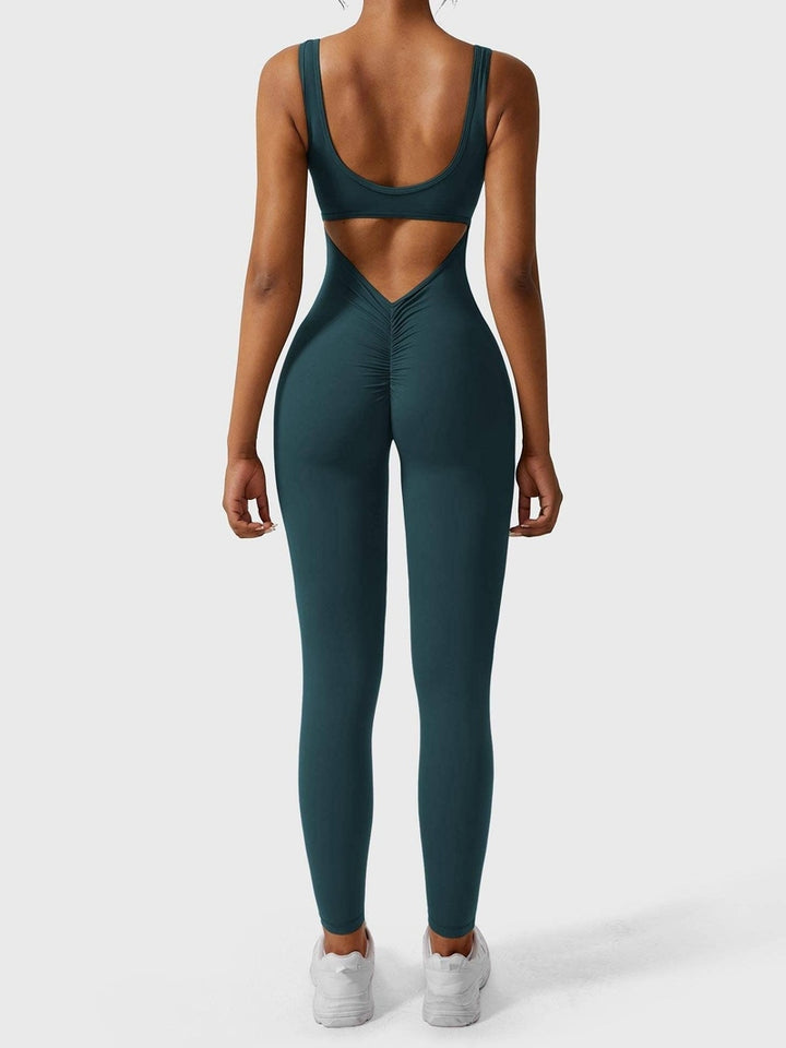 MunaWear Sportswear Isla - Stylish Open-Back Jumpsuit Ideal for Yoga and Fitness Enthusiasts