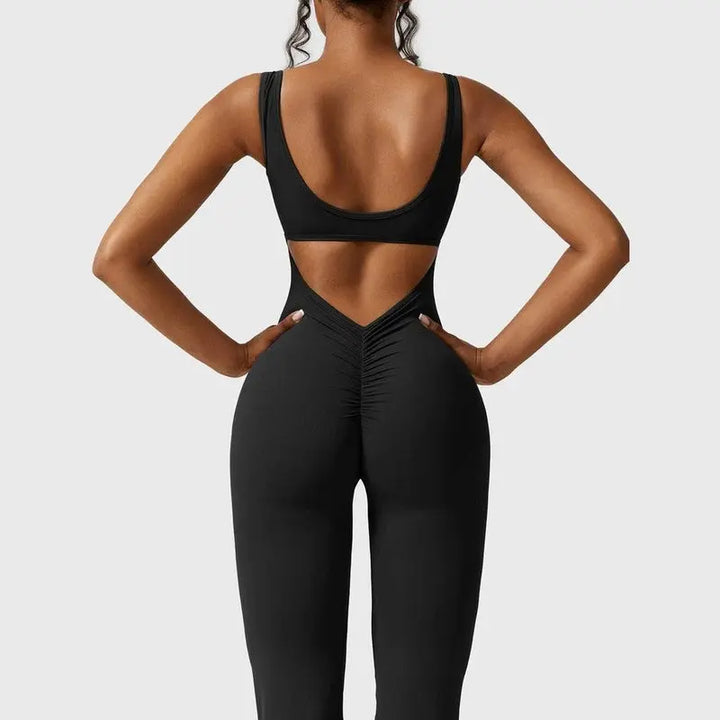 MunaWear  Sportswear  Isla - Stylish Open-Back Jumpsuit Ideal for Yoga and Fitness Enthusiasts