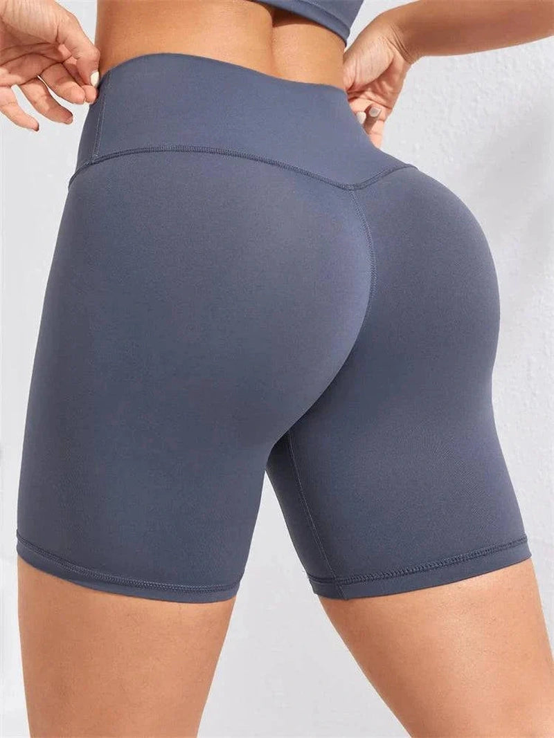 MunaWear Sportswear Jade - Stylish High-Waisted Active Shorts For Dynamic Women