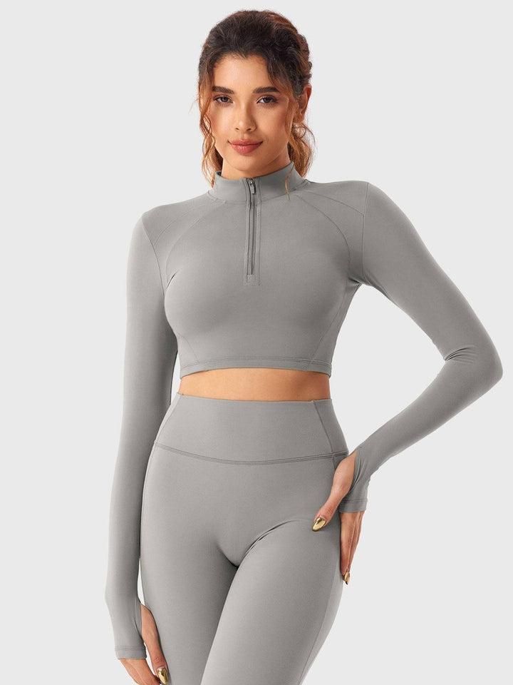 MunaWear Sportswear Lara - Chic Women's Activewear Set With Seamless Leggings And Cropped Top