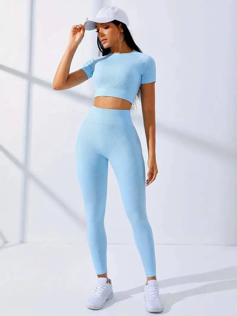 MunaWear Sportswear Layla - Chic Women's Activewear Set for Enhanced Comfort and Flexibility