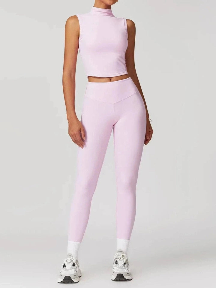 MunaWear Sportswear Talia - Stylish Two-Piece Workout Set Featuring Leggings And Sleeveless Top