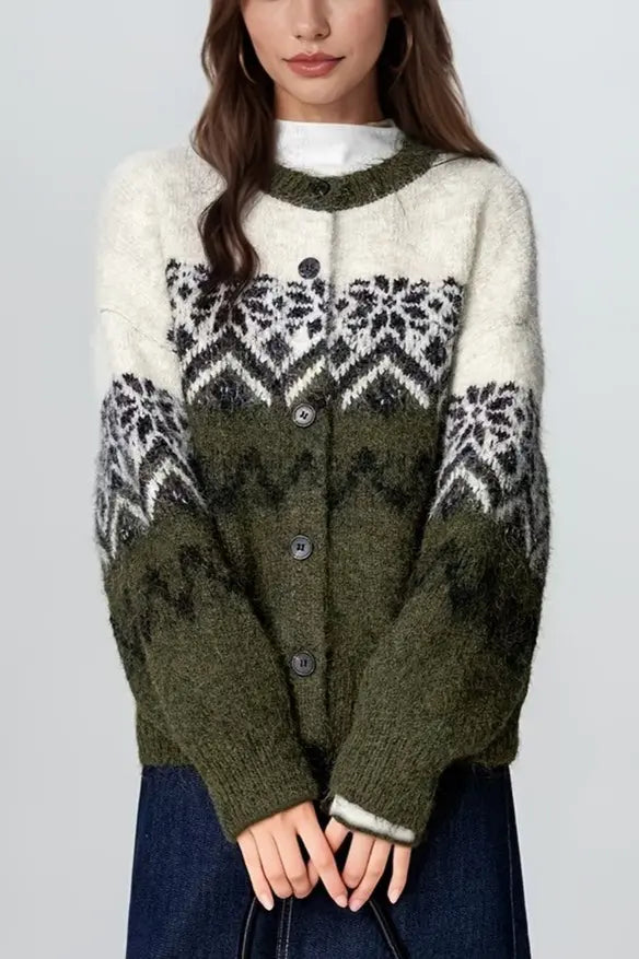 Retro Nordic Christmas Cardigan With Snowflake Motif – Perfect for Cozy Winter Gatherings 2