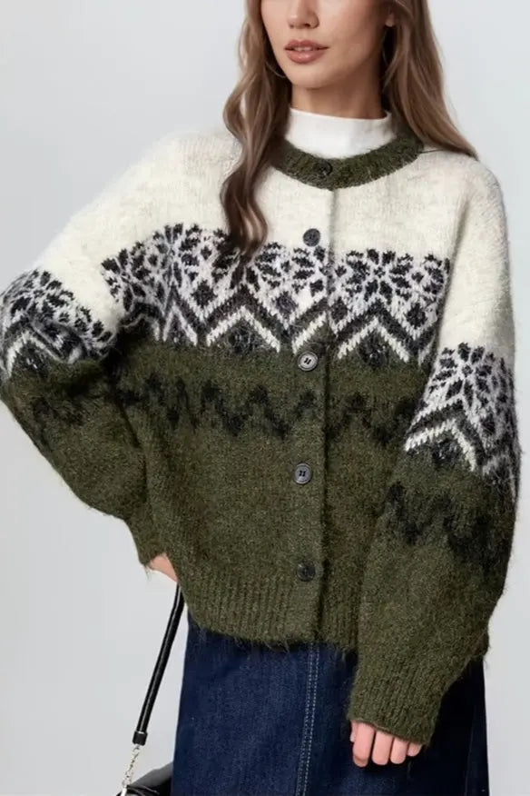 Retro Nordic Christmas Cardigan With Snowflake Motif – Perfect for Cozy Winter Gatherings 1