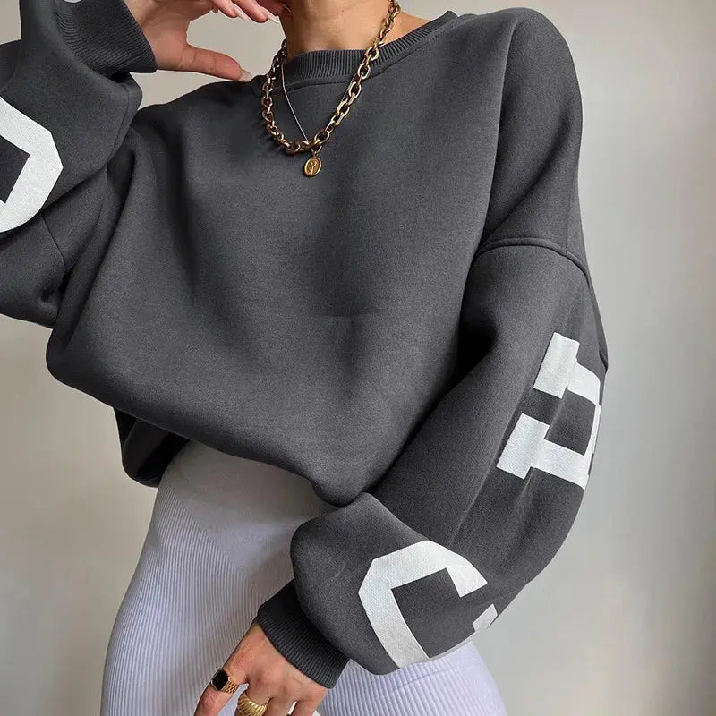 MunaWear - Sweatshirts - Liora - Oversized Women's Sweatshirt With Eye-Catching Lettering For Casual Days - Gray / XXL