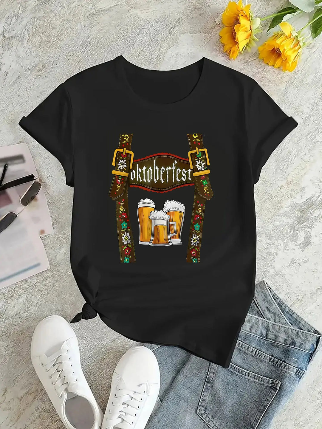 Oktoberfest Women's T-Shirt with Beer Print – Comfortable Festival Tee for Parties & Celebrations 4