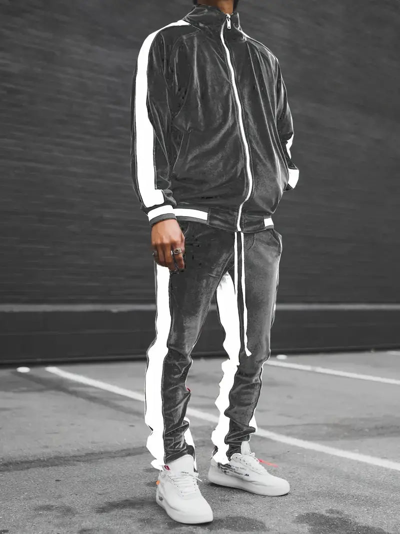 Caden - Luxe Men's Tracksuit With Velvet Fabric And Drawstring For Casual And Street Style 3