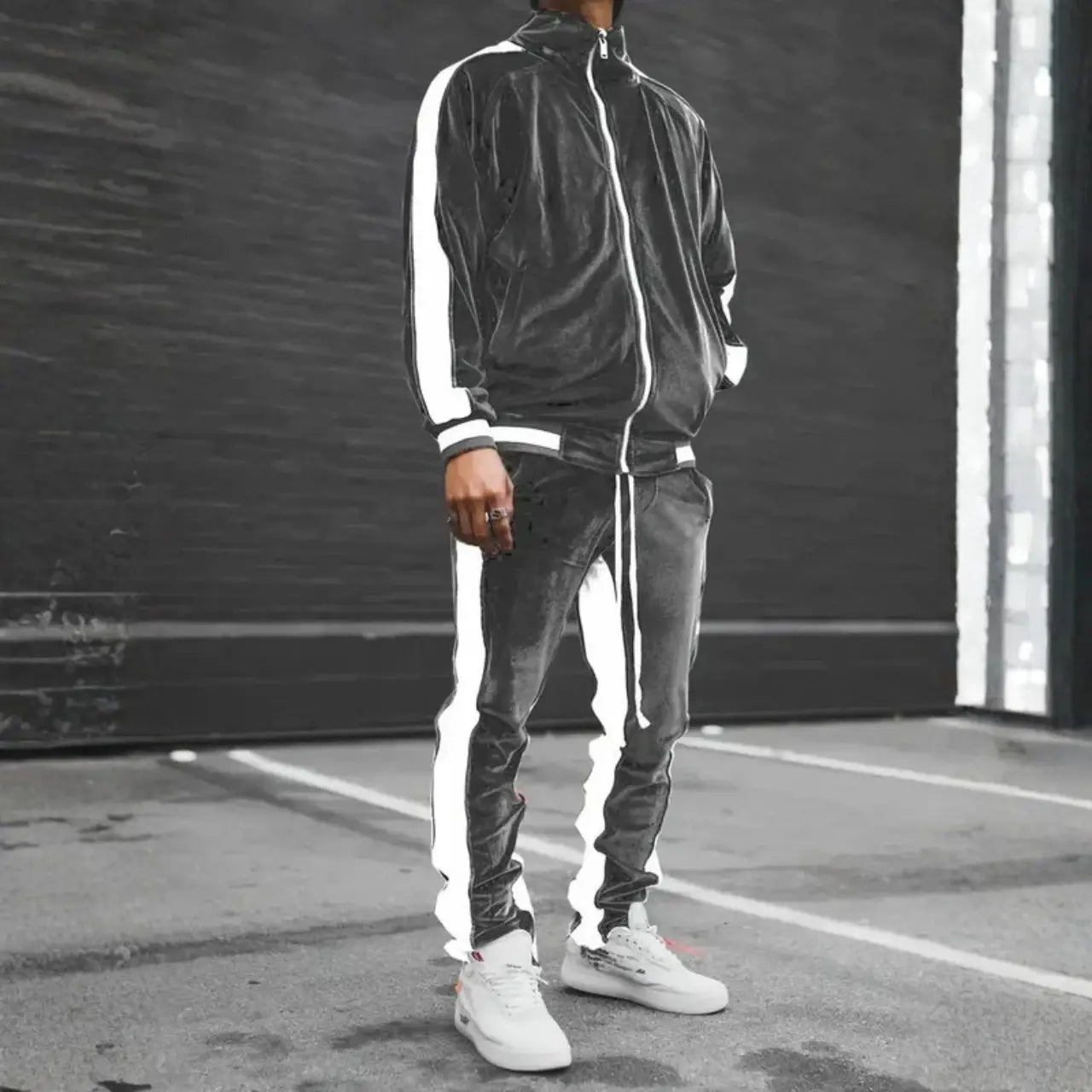 MunaWear - Tracksuits - Caden - Luxe Men's Tracksuit With Velvet Fabric And Drawstring For Casual And Street Style - Grey / 5XL