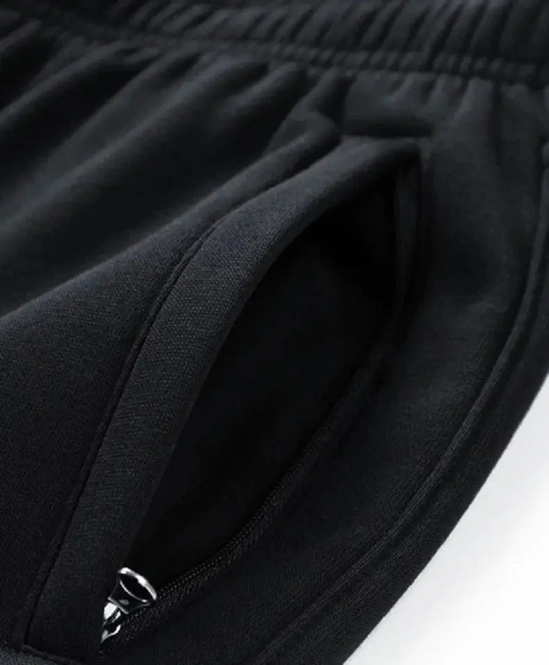 Caden - Modern Men's Tracksuit Set With Zip Jacket And Geometric Design For Casual Wear 8